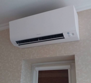 Установка кондиционера Daikin FTXS25K/RXS25L3 Установка кондиционера Daikin FTXS25K/RXS25L3